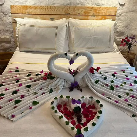 Apartahotel Yasos By The Sea 3*